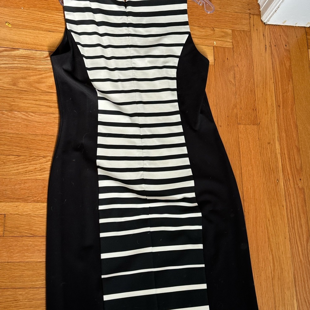J. McLaughlin Black and White sheath  Dress, NWT, size Large
